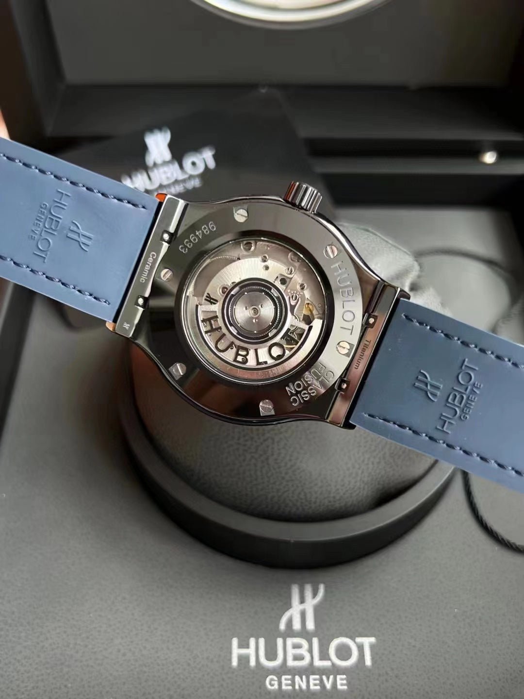 ウブロ クラシック・フュージョン セラミックブルー 565.CM.7170.LR - 浦山時計店