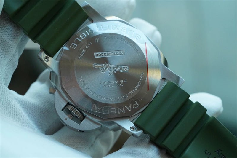パネライ サブマーシブル クアランタクアトロ ビアンコ PAM01226 - 浦山時計店