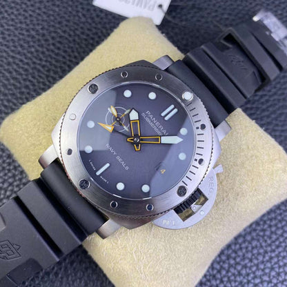 PANERAI SUBMERSIBLE GMT NAVY SEALS PAM01323
