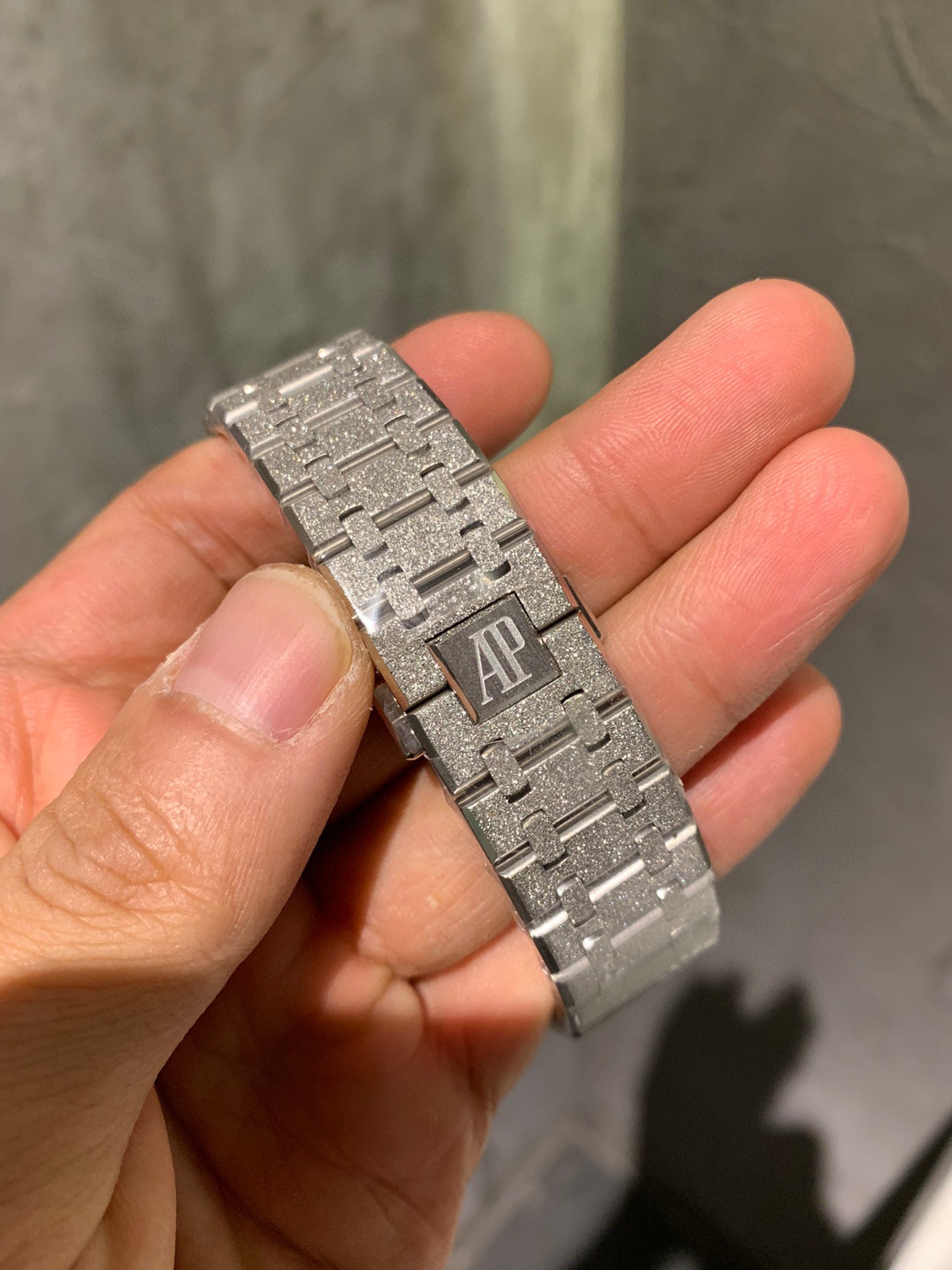 オーデマ・ピゲ ロイヤル オーク クロノグラフ フロステッドゴールド 26331BC.GG.1224BC.01