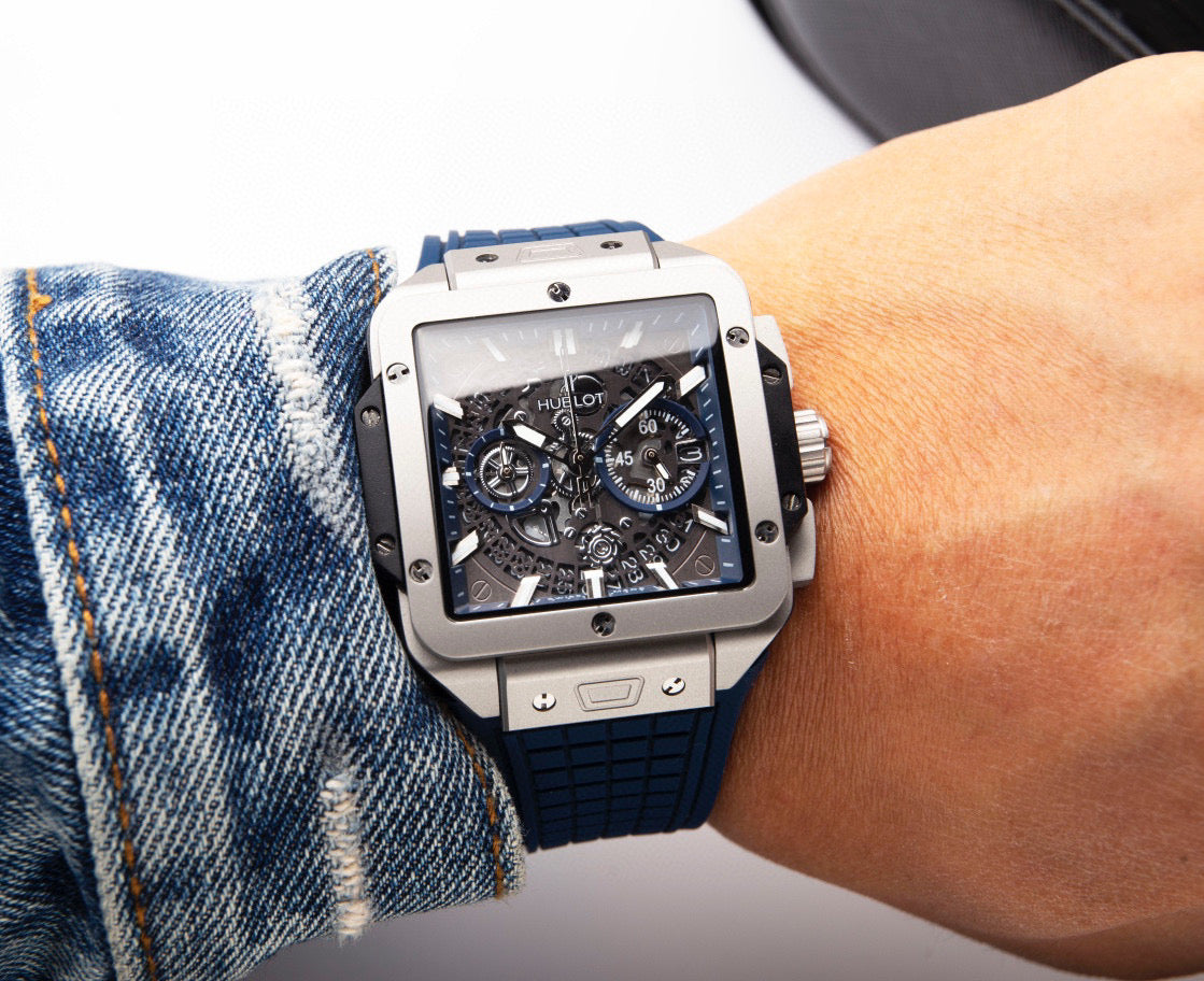 ウブロ HUBLOT スクエア・バンウニコ チタニウム ブルーセラミック821.NL.5170.RX