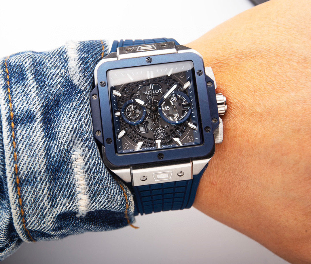 ウブロ HUBLOT スクエア・バンウニコ チタニウム ブルーセラミック821.NL.5170.RX