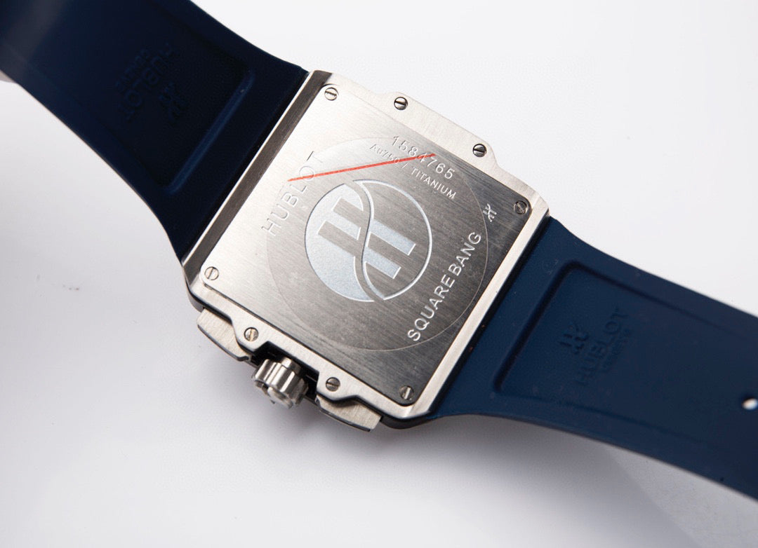 ウブロ HUBLOT スクエア・バンウニコ チタニウム ブルーセラミック821.NL.5170.RX