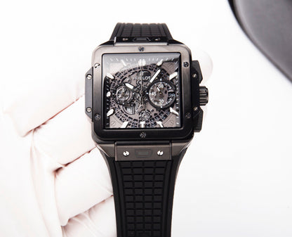 ウブロ HUBLOT スクエア・バンウニコ チタニウム ブルーセラミック821.NL.5170.RX
