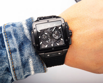 ウブロ HUBLOT スクエア・バンウニコ チタニウム ブルーセラミック821.NL.5170.RX