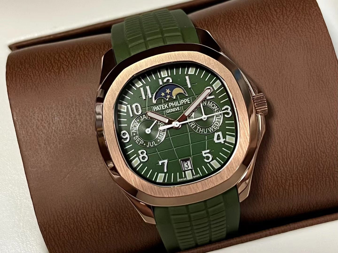 パテック フィリップ アクアノート Ref. 5261R-001 ローズゴールド
