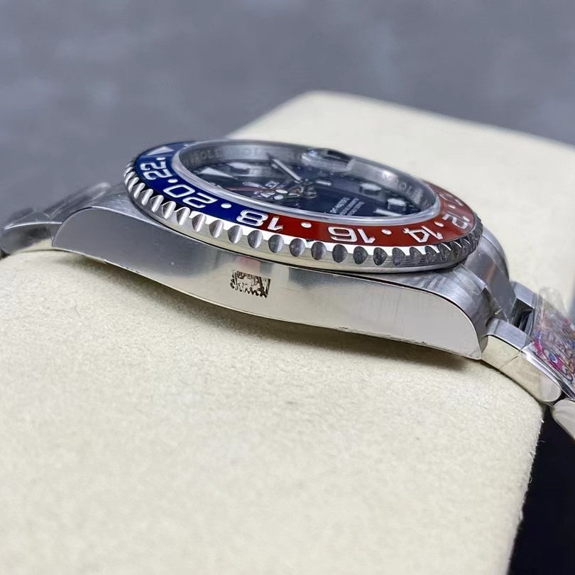 ロレックス GMTマスターII 126719BLRO