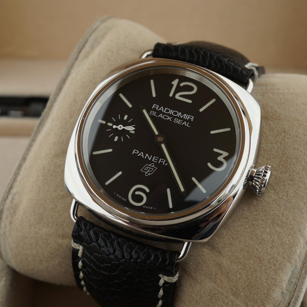 パネライ ラジオミール・ブラックシール・ロゴ 45MM PAM00754　 - 浦山時計店