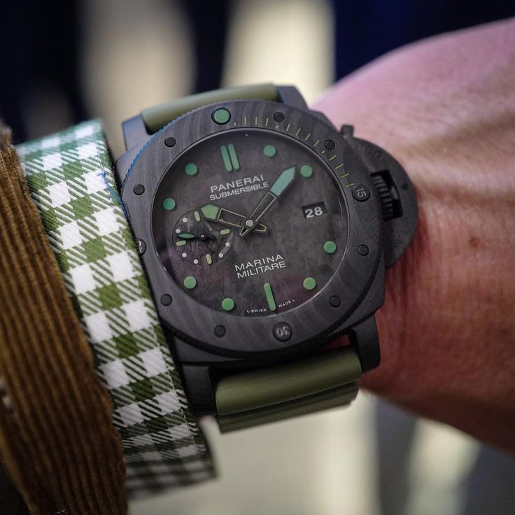 パネライ サブマーシブル マリーナ ミリターレ カーボテック™ - 47mm 世界限定33本 - 浦山時計店