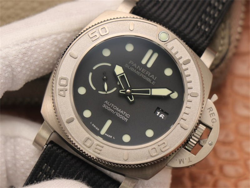 パネライサブマーシブル マイク・ホーン エディション 世界限定500本 PAM00984 - 浦山時計店