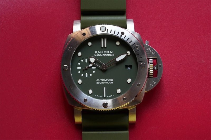 パネライ サブマーシブル オンライン限定500本 グリーン PAM01055 - 浦山時計店
