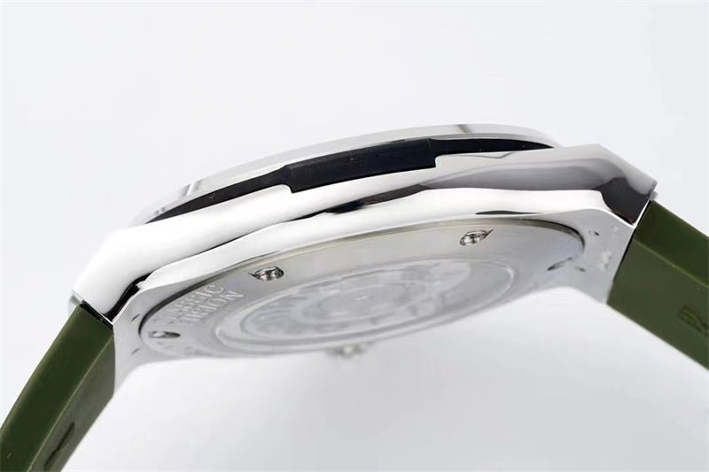 ウブロ クラシック フュージョン チタニウム グリーン 511.NX.8970.LR - 浦山時計店