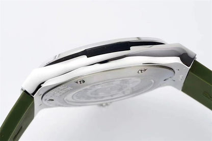 ウブロ クラシック フュージョン チタニウム グリーン 511.NX.8970.LR - 浦山時計店