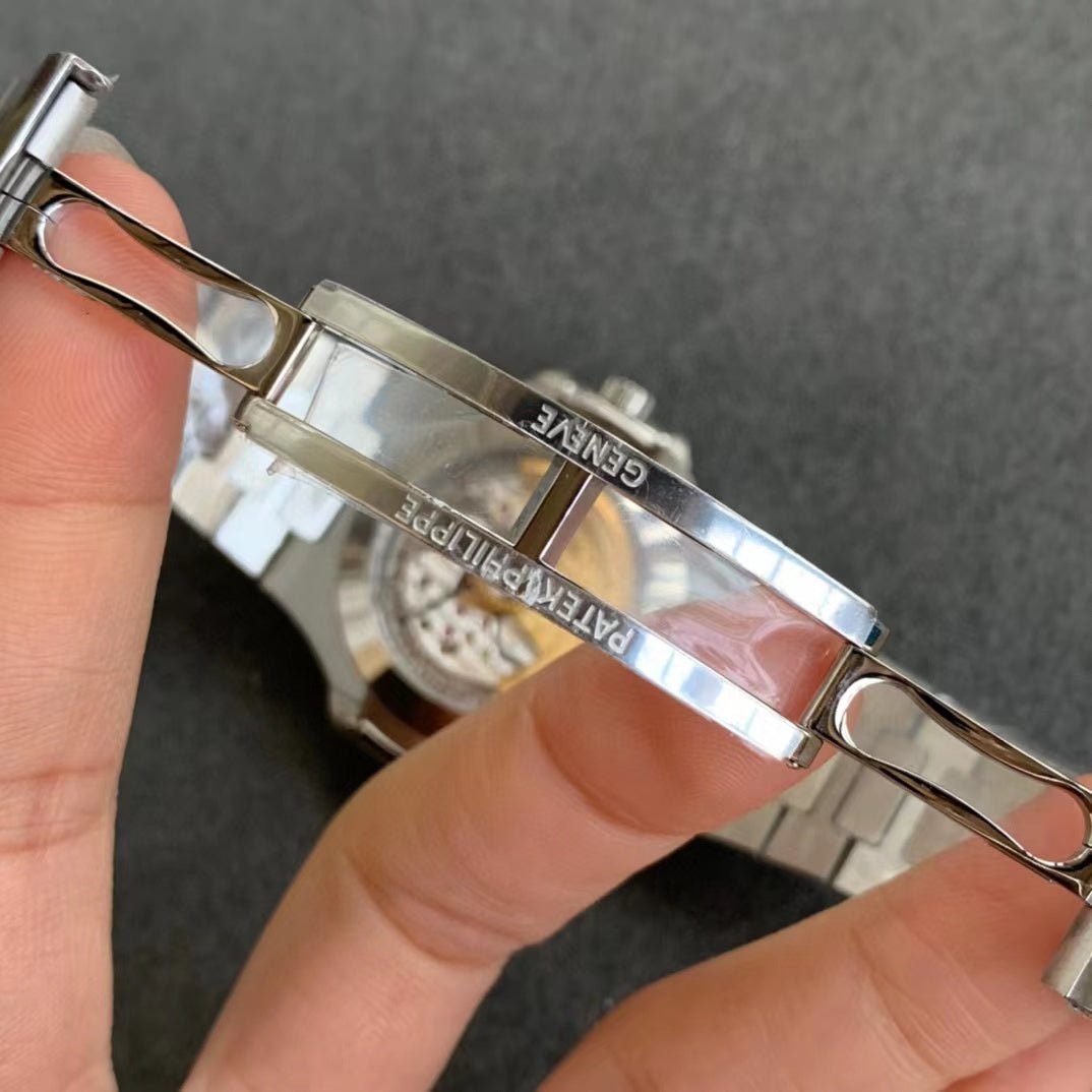 パテックフィリップノーチラス5726 / 1A-001ブラックダイヤル - 浦山時計店