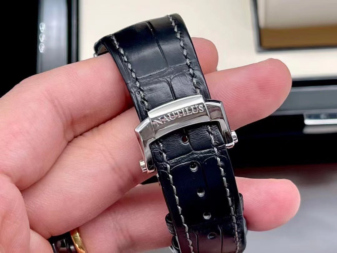 パテック フィリップ ノーチラス アニュアルカレンダー 5726A-001 - 浦山時計店