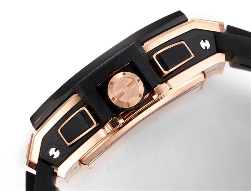 ウブロ スピリットオブビッグバン キングゴールド セラミック 641.OM.0183.LR - 浦山時計店