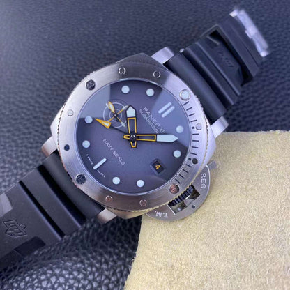 PANERAI SUBMERSIBLE GMT NAVY SEALS PAM01323