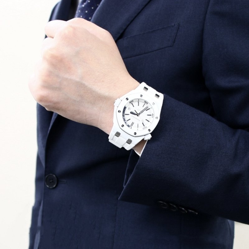 AUDEMARS PIGUETオーデマ・ピゲ ロイヤルオークオフショア ダイバー ホワイトセラミック15707CB.OO.A010CA.01 - 浦山時計店