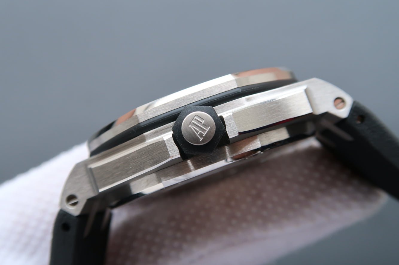 AUDEMARS PIGUET オーデマ・ピゲ ロイヤルオークオフショア ダイバー 42ｍｍ 15703ST.OO.A002CA.01 - 浦山時計店