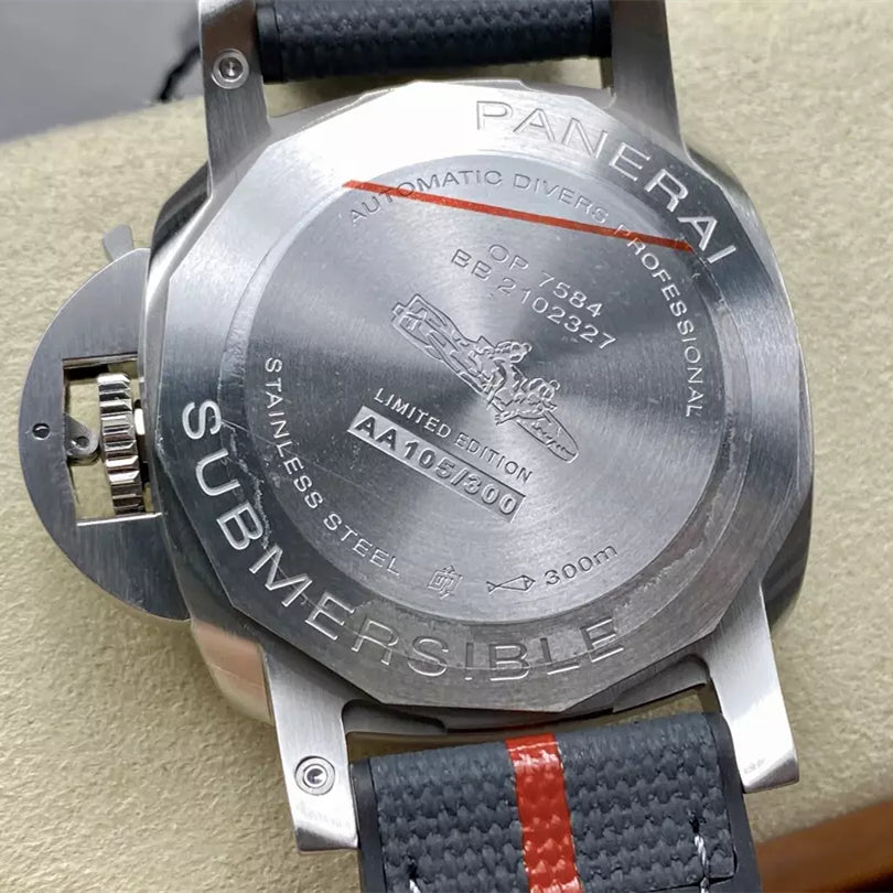 Panerai Submersible Luna Rossa watch PAM01565