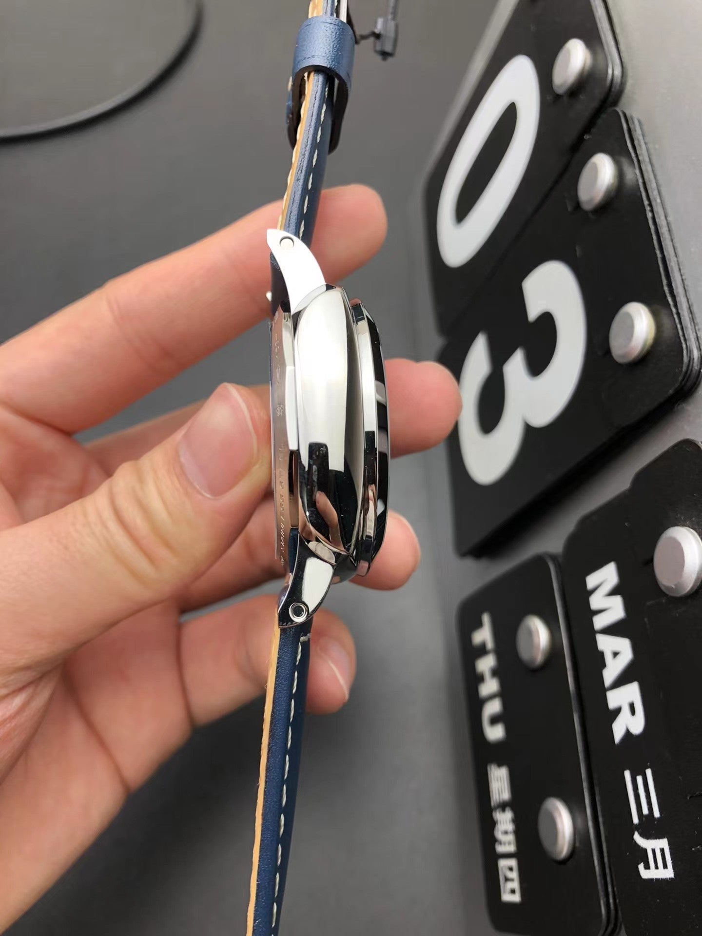 パネライ ルミノール 1950 3デイズ GMT オートマチック PAM00688