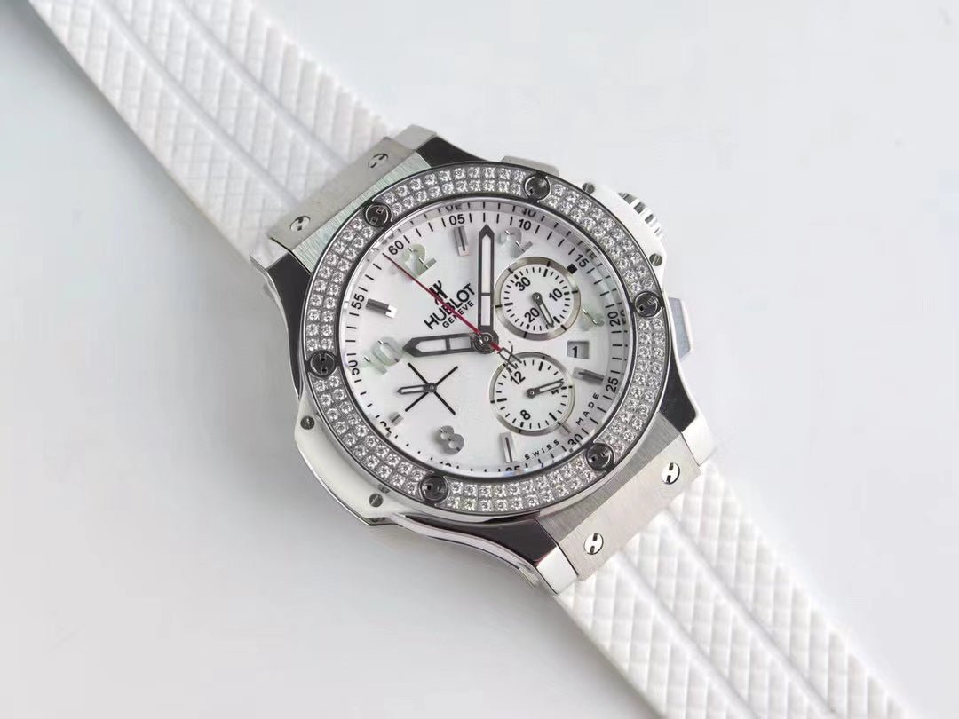 HUBLOT ウブロ ビッグ・バン スチール ホワイト ダイヤモンド 301.SE.230.RW.114 - 浦山時計店