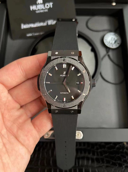 HUBLOT ウブロ クラシック フュージョン ブラックセラミック 565.CM.1470.RX - 浦山時計店
