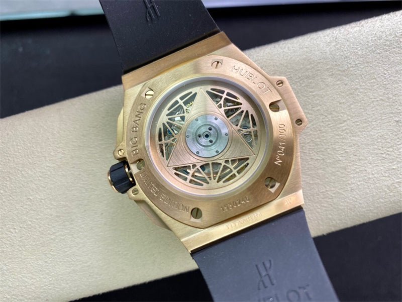 ウブロビッグバン ウニコ サンブルーII キングゴールド ホワイト 世界限定100本 418.OX.2001.RX.MXM20 - 浦山時計店