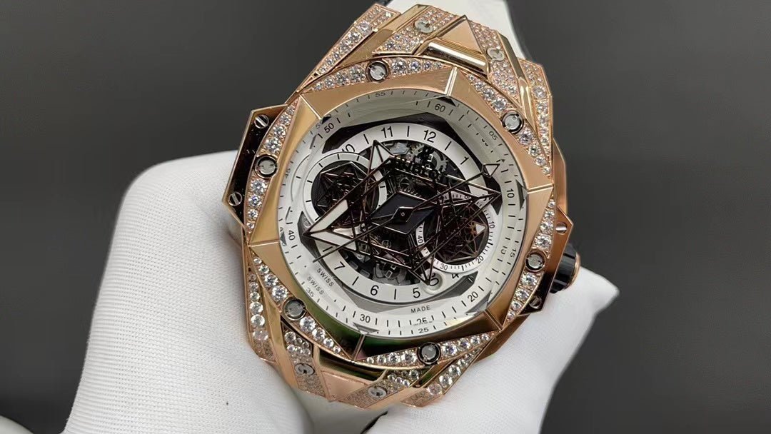 ウブロ ビッグバン ウニコ サンブルーII キングゴールド ホワイト パヴェ 418.OX.2001.RX.1604.MXM20 - 浦山時計店