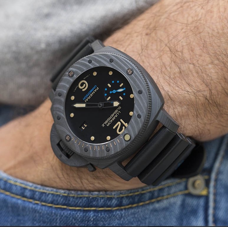 パネライ ルミノール サブマーシブル カーボテック PAM00616 - 浦山時計店