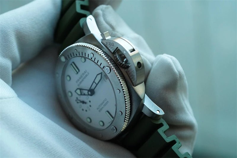 パネライ サブマーシブル クアランタクアトロ ビアンコ PAM01226 - 浦山時計店