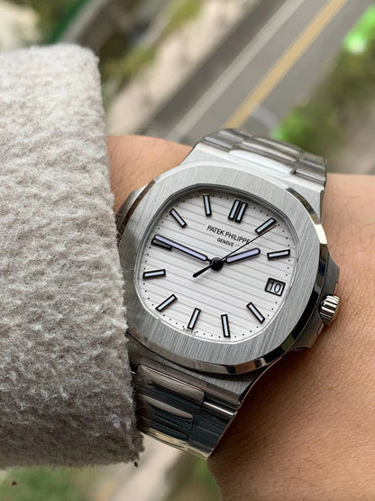 PATEK PHILIPPEパテック・フィリップ ノーチラス 5711/1A-011 ホワイト - 浦山時計店