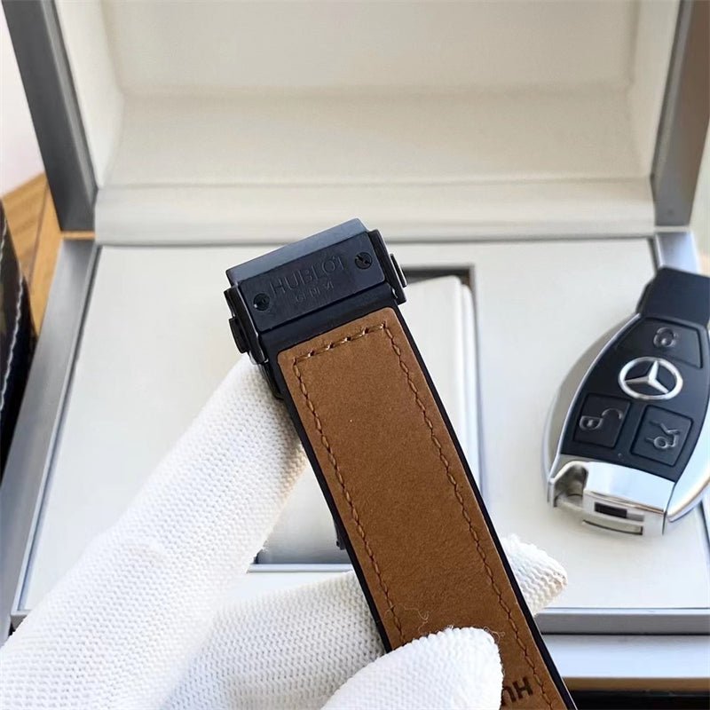 ウブロ クラシックフュージョン ブラックセラミック YOSHIDA限定88本511.CM.1470.RX.MYOS - 浦山時計店